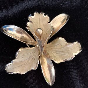 Vintage Orchid Flower Gold Tone Brooch